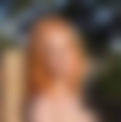 Isabella, 28